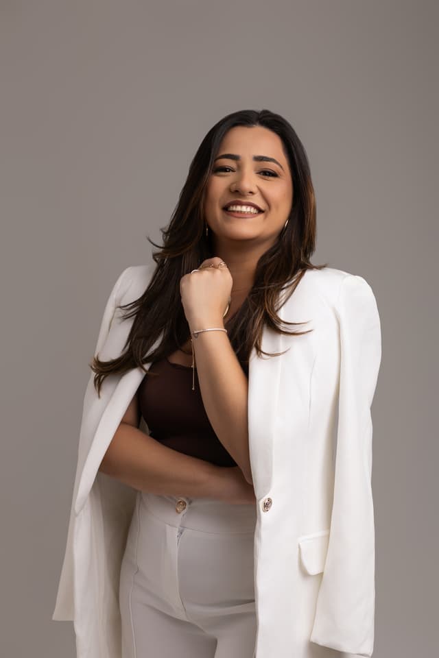 Dra. Cristiane Teixeira